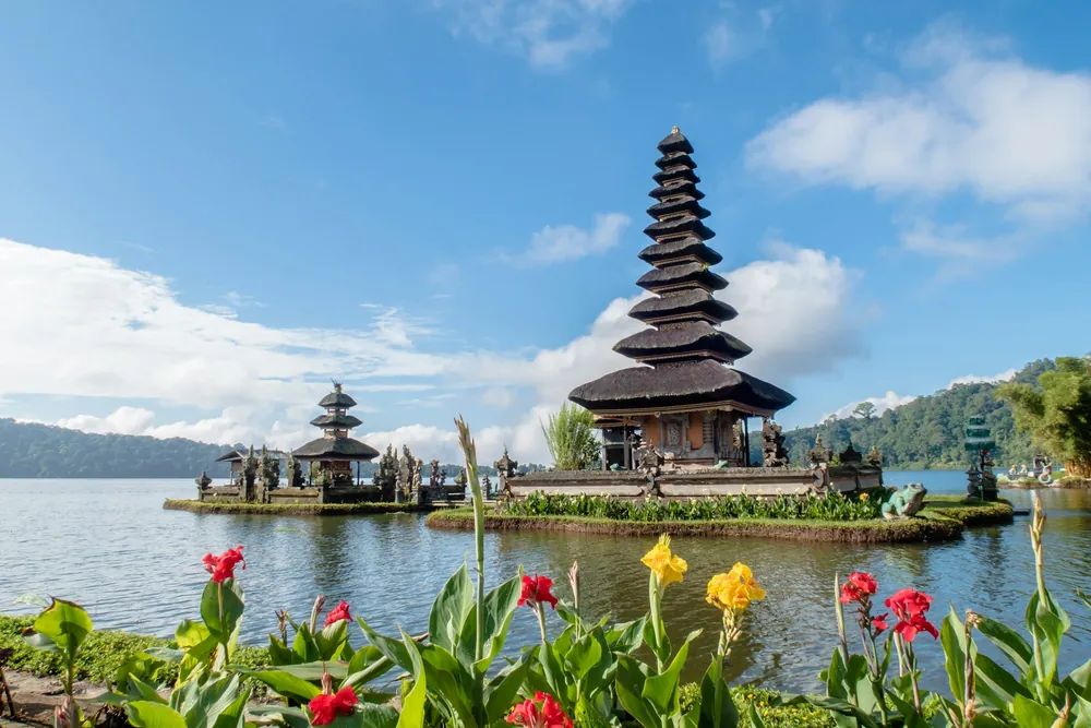 Lake temple and flowers at Ulun Danu Beratan